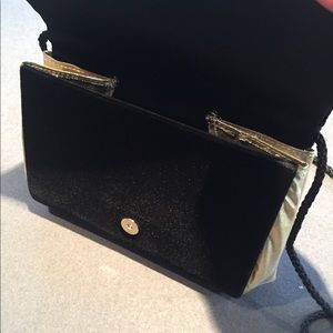 Black velvet/gold evening clutch